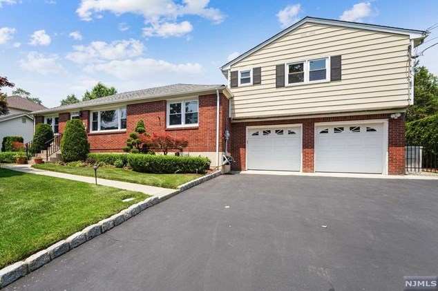 200 Knickerbocker Ave, Hillsdale, NJ 07642-1855