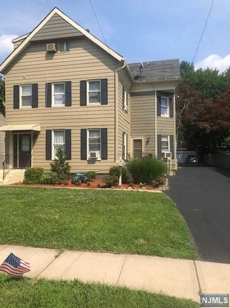 31 Pascack Rd, Park Ridge, NJ 07656