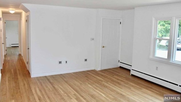 16 Demarest Ct #1, Dumont, NJ 07628