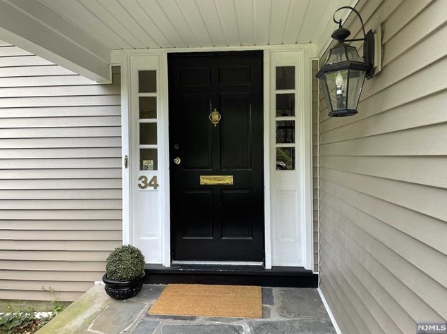 34 Bryden Pl, Ridgewood, NJ 07450