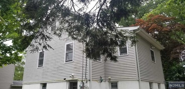 1 Smithville Rd, West Milford, NJ 07421
