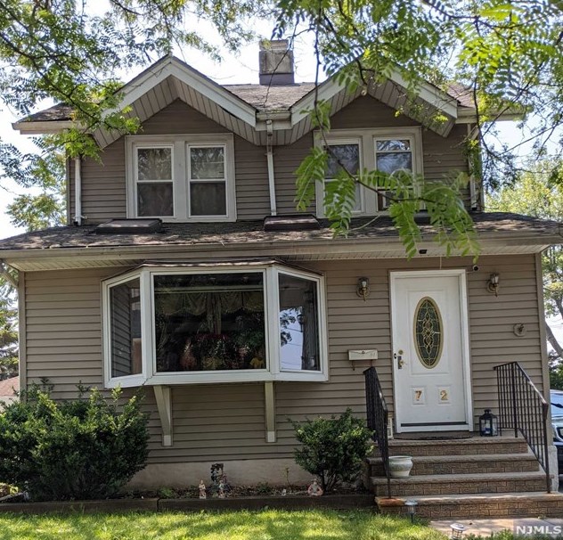 72 Oakwood Ave, Bogota, NJ 07603