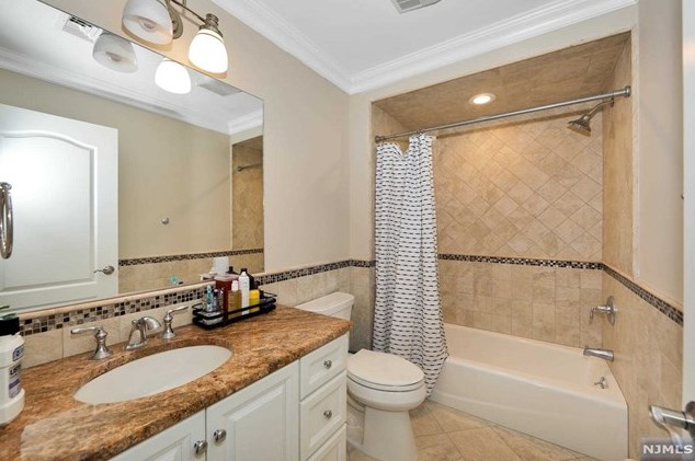 47 3rd St, Park Ridge NJ  07656-1666 exterior