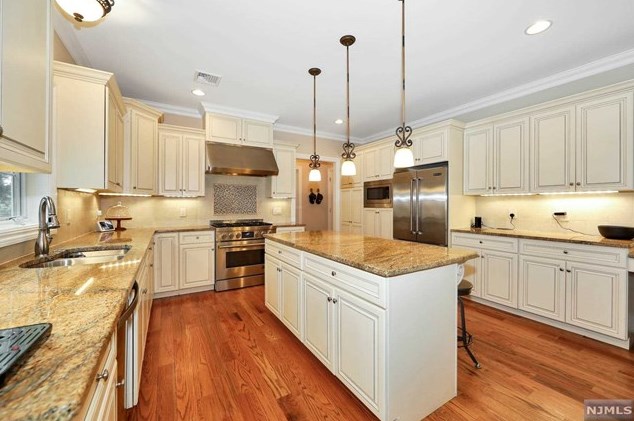 47 3rd St, Park Ridge NJ  07656-1666 exterior