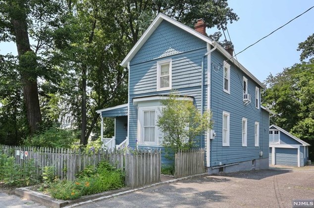 8 Montclair Ave, Montclair, NJ 07042