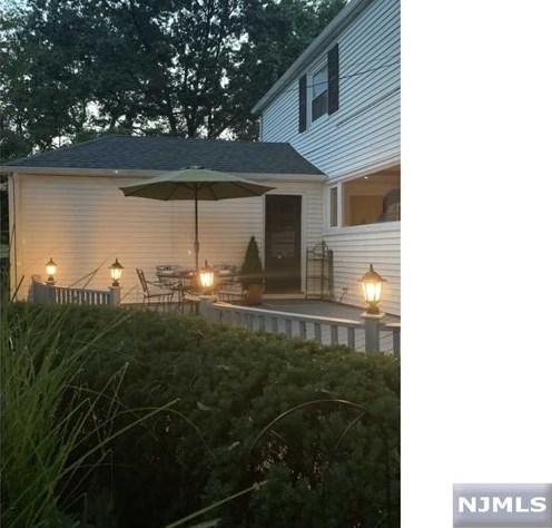 41 Gladys Pl, Westwood, NJ 07675-2907