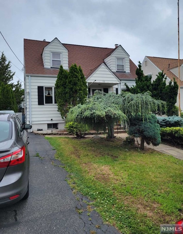 33 Garden Ct S, Outwater, NJ 07026