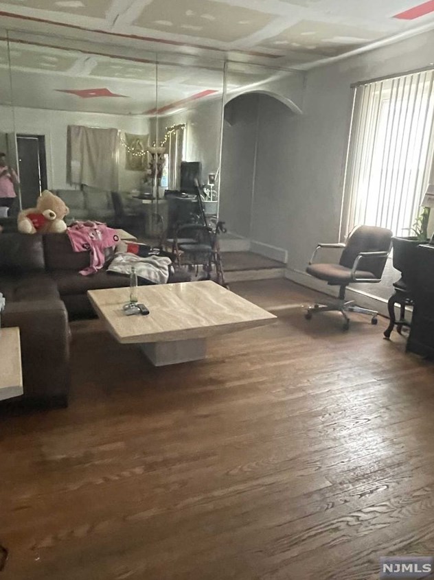 363-365 East 28th St, Paterson, NJ 07514