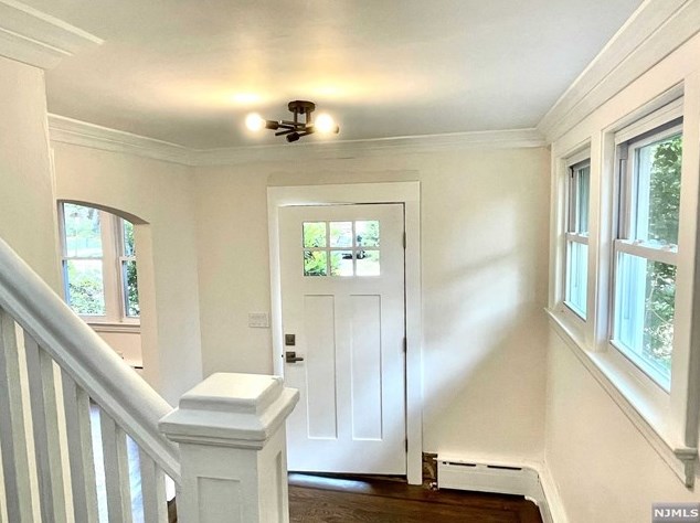 1085 Arcadian Way, West Fort Lee NJ  07024-6305 exterior