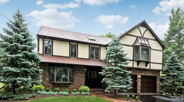 26 Jefferson Ave, Cresskill, NJ 07626