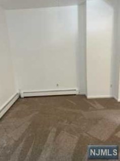 327 Newark Ave, Lyndhurst, NJ 07071