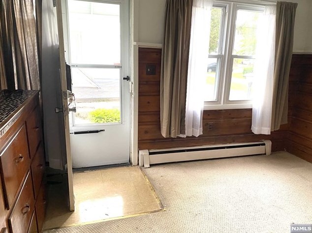 219 Summit Ave, Lyndhurst, NJ 07071