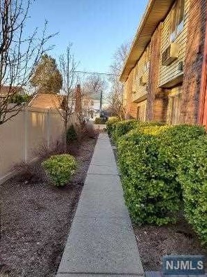 115 Coles Ave #15d, Hackensack, NJ