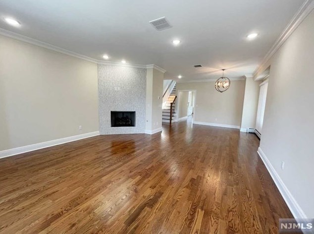 104 Sunset Pl #b, Palisades Park, NJ 07650