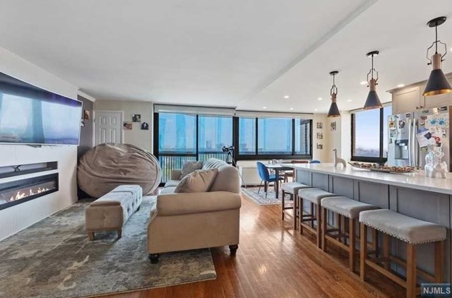 770 Anderson Ave #14m., Cliffside Park, NJ 07010