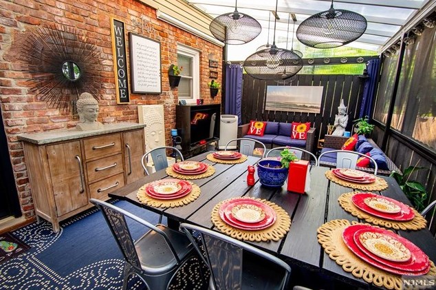 248 Clinton Ave, Bergenfield NJ 07621-3203 exterior