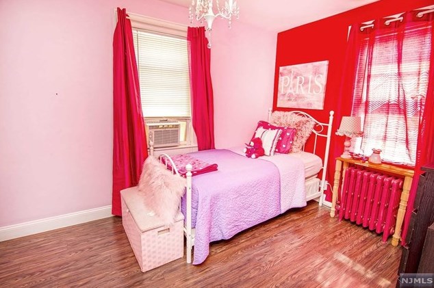 248 Clinton Ave, Bergenfield NJ 07621-3203 exterior