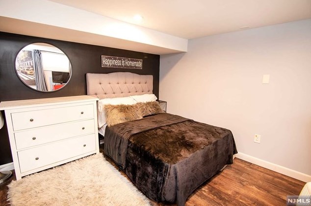 248 Clinton Ave, Bergenfield NJ 07621-3203 exterior