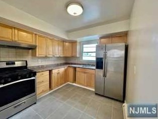 6214 Meadowview Ave #2, North Bergen, NJ 07047