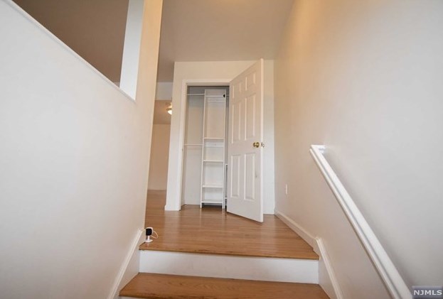 257 Warren Ave, West Fort Lee NJ  07024-4108 exterior