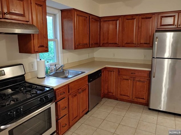 895 Mcbride Ave #1, West Paterson, NJ 07424