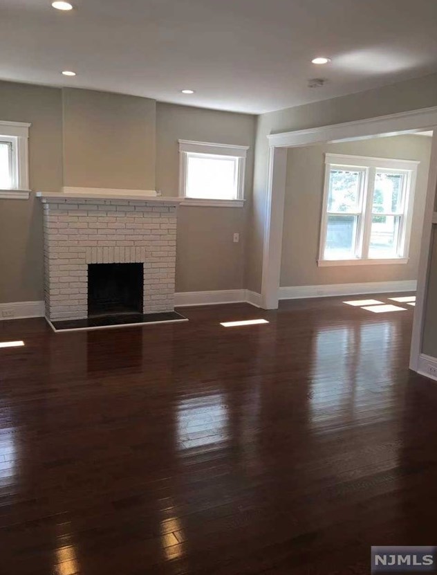 218 Tom Hunter Rd, West Fort Lee NJ  07024-5302 exterior