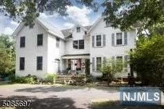354 W Saddle River Rd, Upper Saddle River, NJ 07458