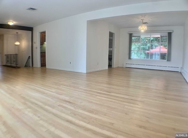 53 Sherwood Ave, Englewood, NJ 07632