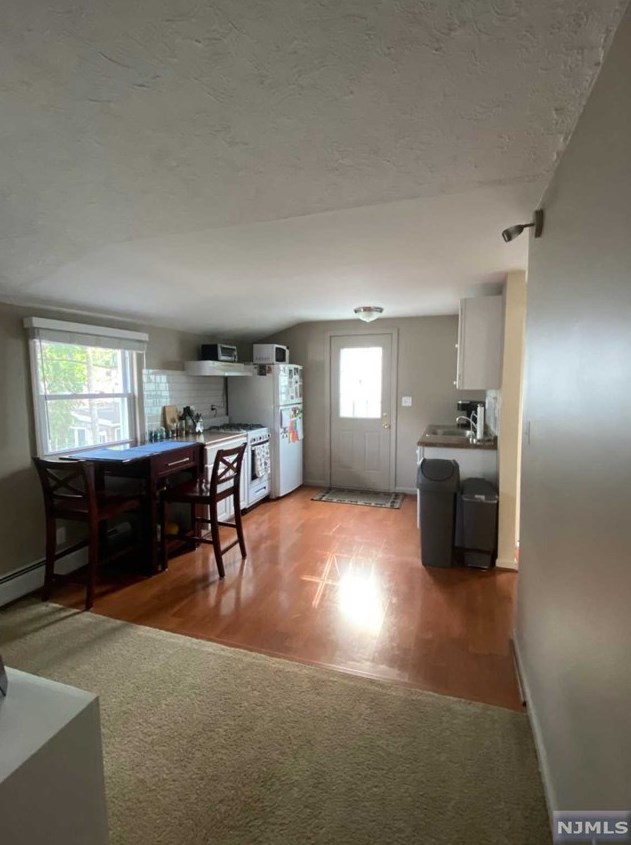 66 Mackay Ave, Waldwick NJ  07463-1930 exterior