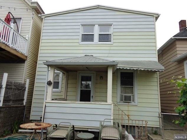 38 Semel Ave, Outwater, NJ 07026