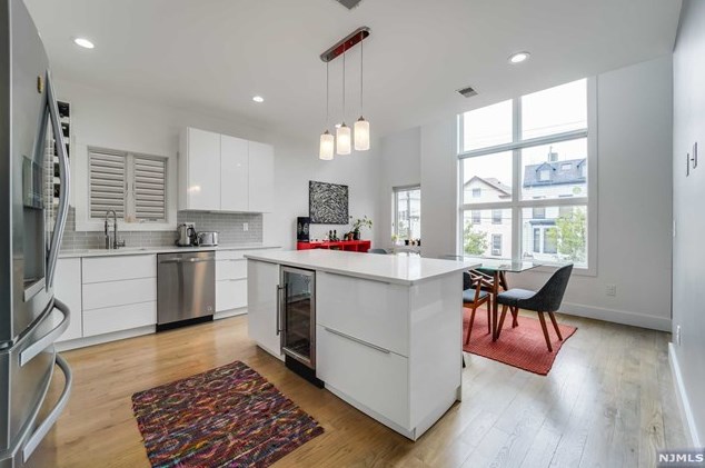413 Ogden Ave, Jersey City, NJ 07307-1119