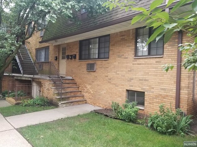8993 Teaneck Rd #b4, Ridgefield Park, NJ 07660