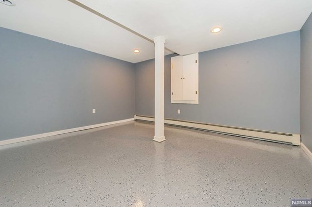 465 Ramapo St, Pompton Falls NJ  07442-2510 exterior