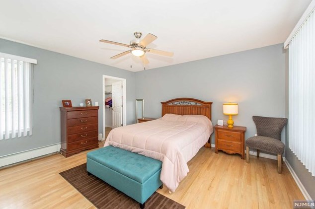 465 Ramapo St, Pompton Falls NJ  07442-2510 exterior