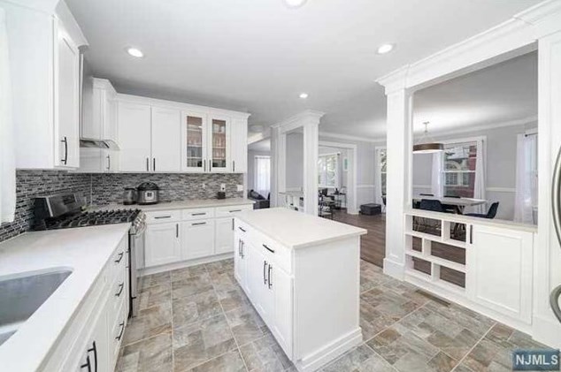 283 Hamilton Pl, Hackensack NJ  07601-3614 exterior