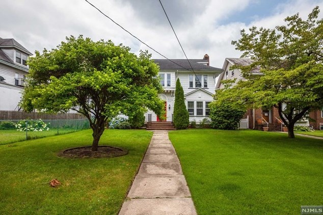 264 Grafton Ave, Newark, NJ 07104-2330