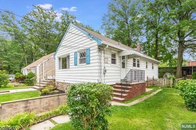 266 Linden Pl, N Milford, NJ 07646
