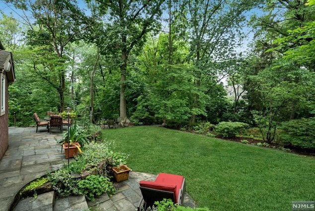 134 Highland Ave, Ridgewood, NJ 07450