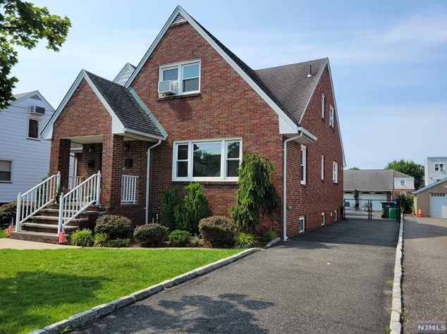 43 Clark Ave, Rutherford, NJ 07070