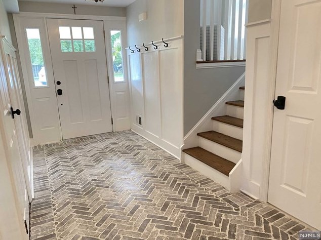 632 Lynn St, Harrington Park, NJ 07640