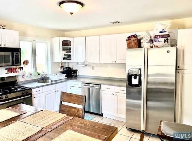 410 5th St, Carlstadt, NJ 07072-1226
