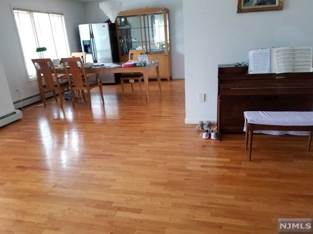 460 Highland Ave, Palisades Park, NJ 07650