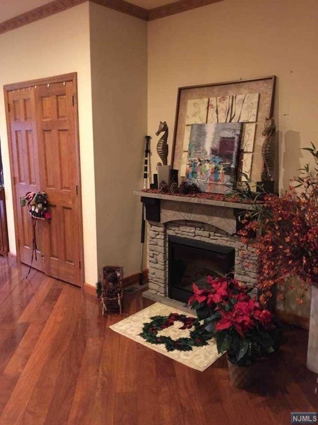 141 E Edsall Blvd Apt A, Palisades Park, NJ