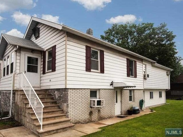 18 Ramella Ave, Moonachie, NJ 07074