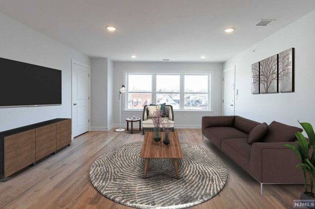 111 Monroe St #10, Outwater, NJ 07026