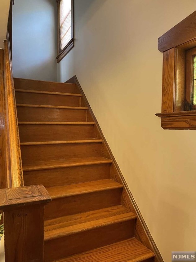 21 Rollins Ave, Clifton NJ  07011-3515 exterior