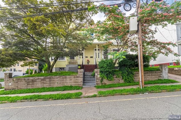 41 Somerset St, Outwater, NJ 07026