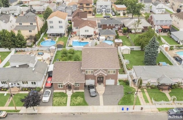 207-209 Sanford Ave, Lyndhurst, NJ 07071