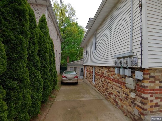 128 Abbott Ave #rr Home, Palisades Park, NJ 07650