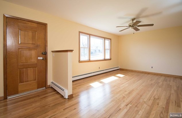 403 Longview Ct, Rockleigh, NJ 07647